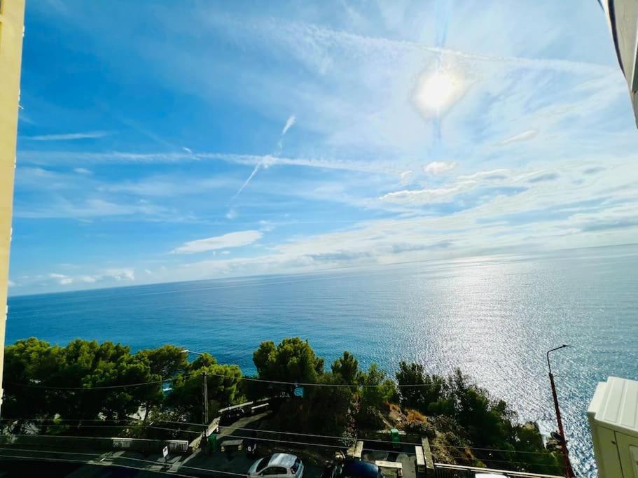 Suite Sunset 22 - Fronte Mare سانريمو المظهر الخارجي الصورة