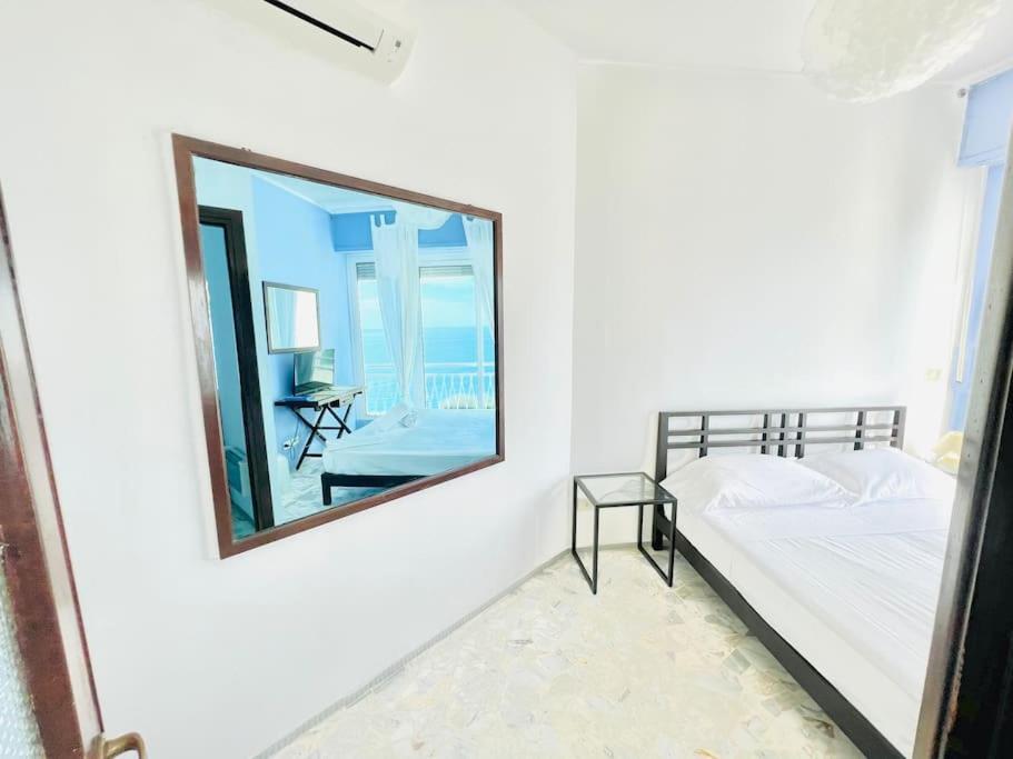 Suite Sunset 22 - Fronte Mare سانريمو المظهر الخارجي الصورة