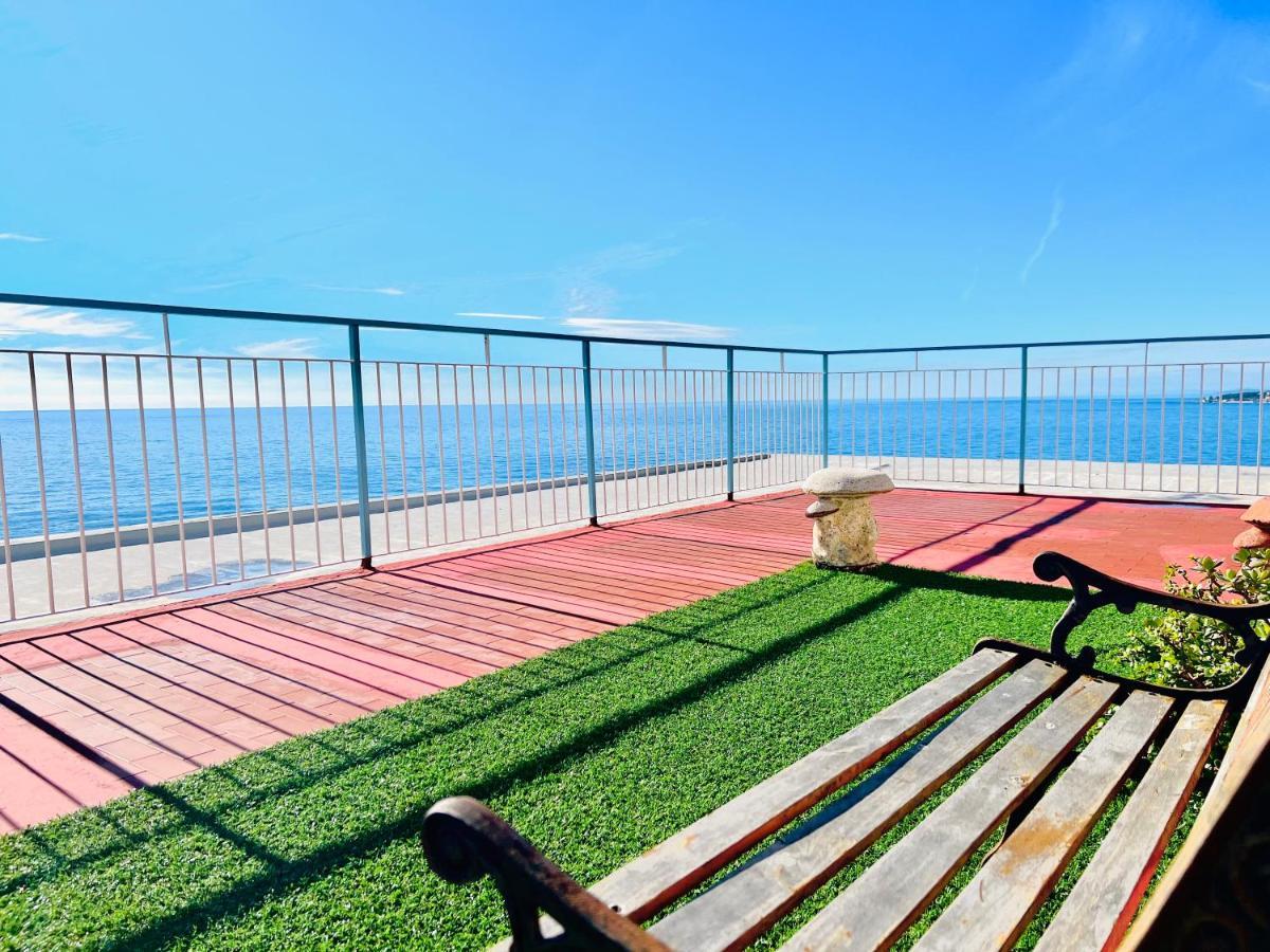 Suite Sunset 22 - Fronte Mare سانريمو المظهر الخارجي الصورة