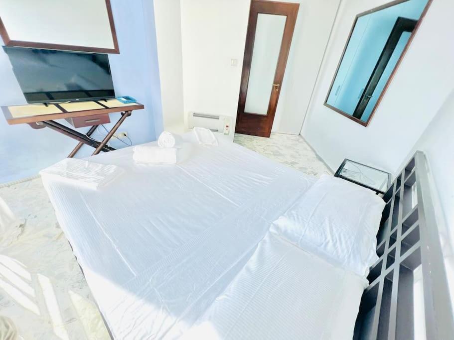 Suite Sunset 22 - Fronte Mare سانريمو المظهر الخارجي الصورة